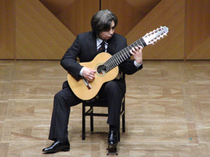 小川和隆さんによるギターの独奏