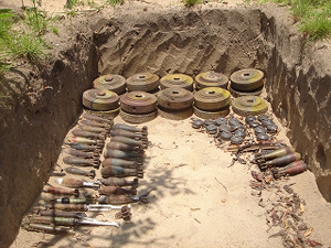 内戦後のアンゴラで発見されたたくさんの地雷