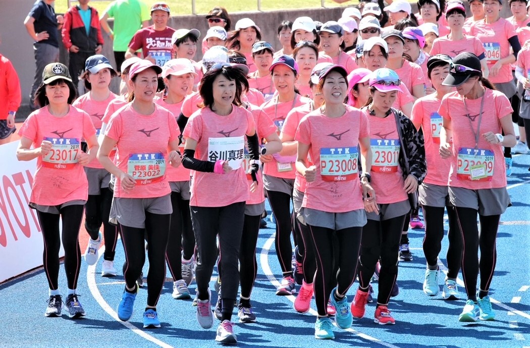 平和な世界で格好よく走り続ける 谷川 真理さん マラソンランナー 特別インタビュー r Japan 難民を助ける会 日本生まれの国際ngo