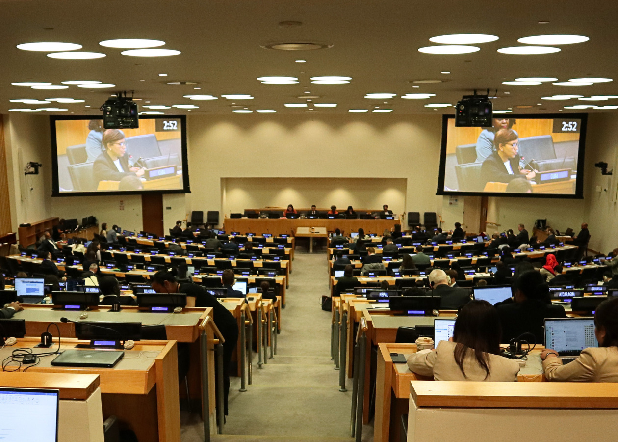 国連総会第一委員会の会議場の写真