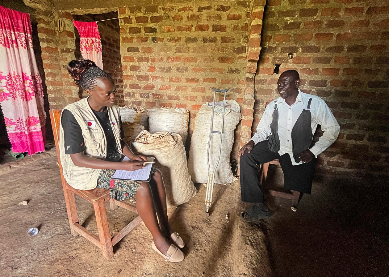 受益者インタビューの様子