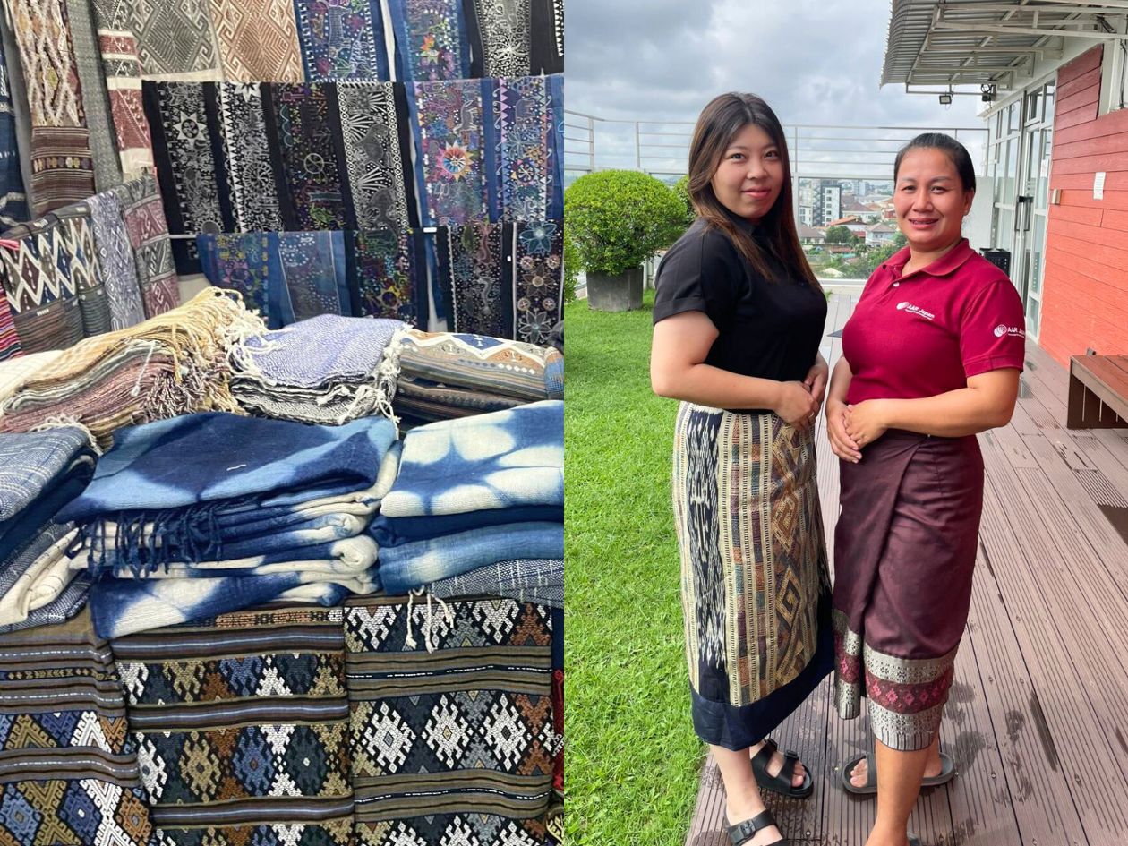 市場に布が陳列されている（左）2人の女性が芯を着てポーズをとっている（右）