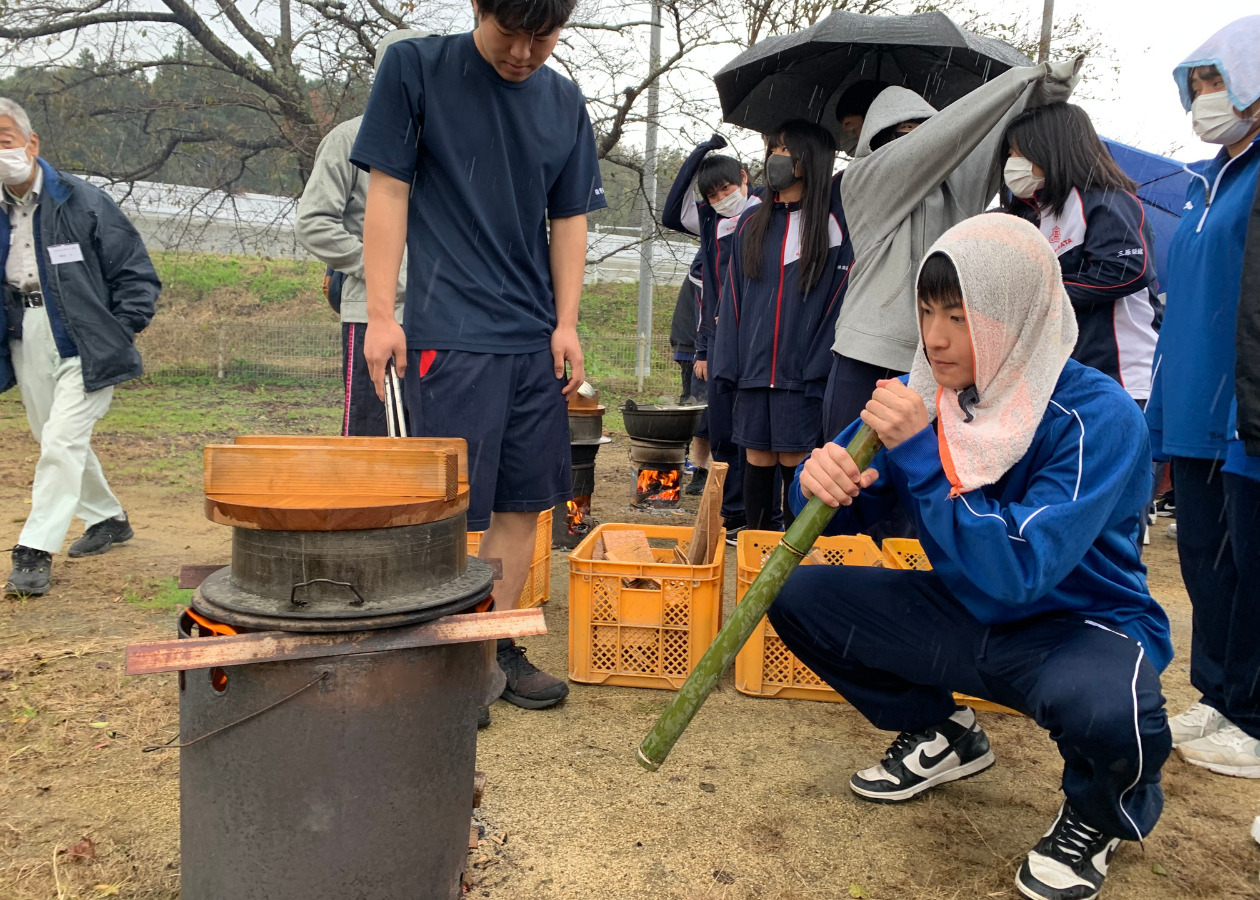 炊き出し訓練の様子