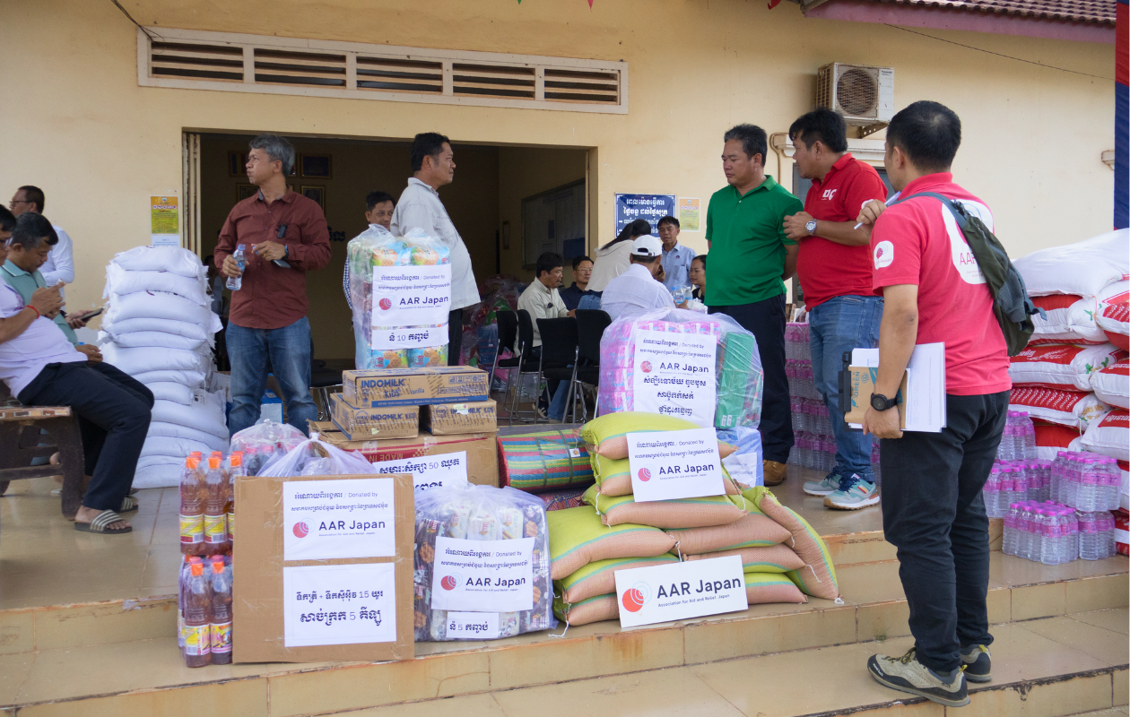 支援物資引き渡しの様子