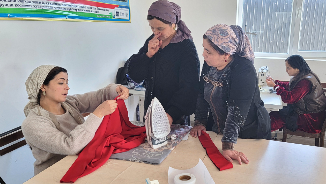 縫製研修の様子