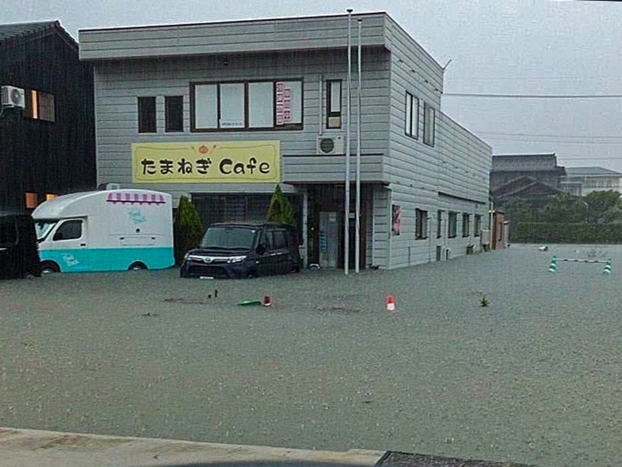 建物が浸水している
